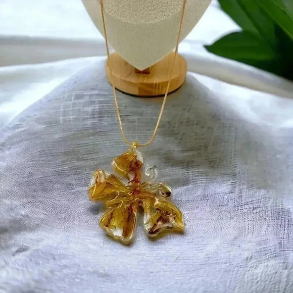 Bespoke Butterfly Tiger Lily Resin Statement Necklace Gold Plated Chain 20" - Picture 1 of 6